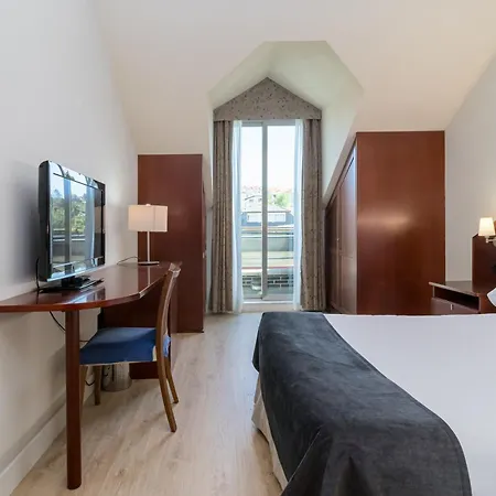 Milagros Golf فندق