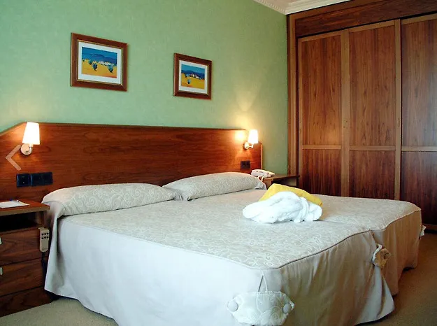 Milagros Golf Hotel Mogro